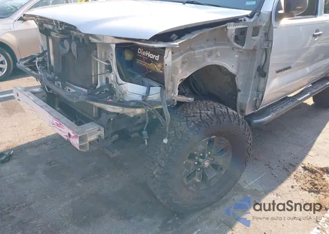 2008 Toyota Tacoma Prerunner V6 z USA, uszkodzony, nr VIN 3TMJU62N68M053489